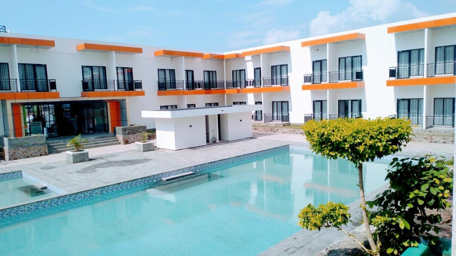 Hotel Graha Serasan Seandanan à Banding Agung Extérieur photo